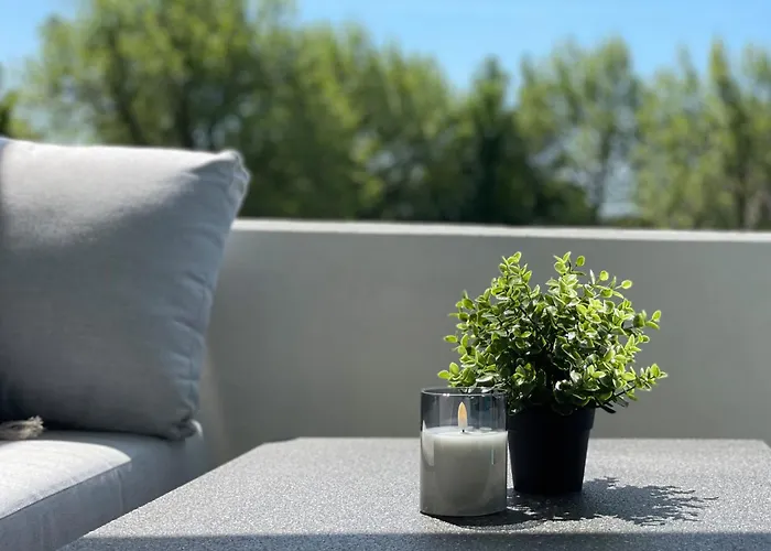 Bungalow Wohnung Mit Suedterrasse In Seenaehe